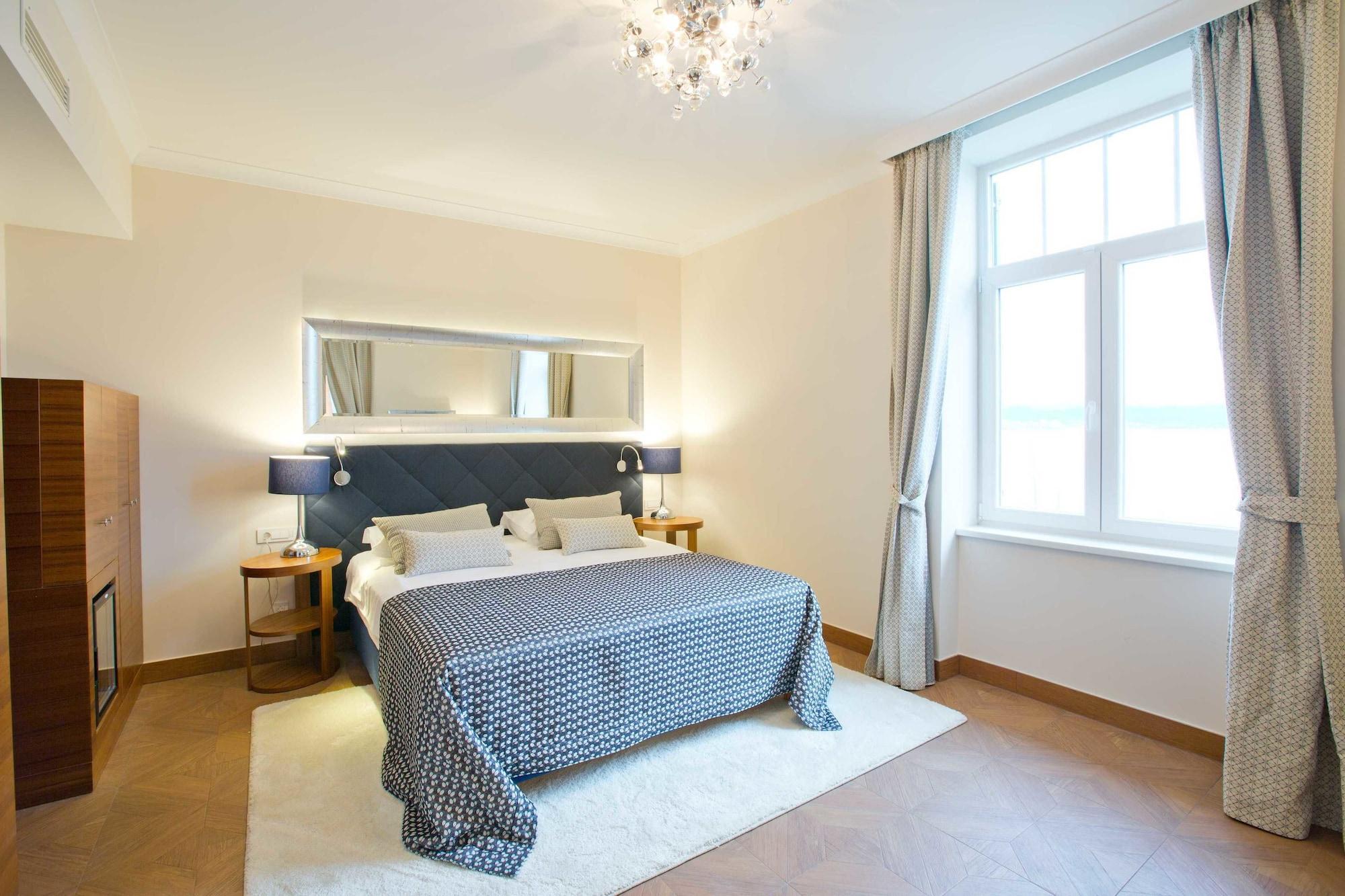 Amadria Park Royal Hotel 4*